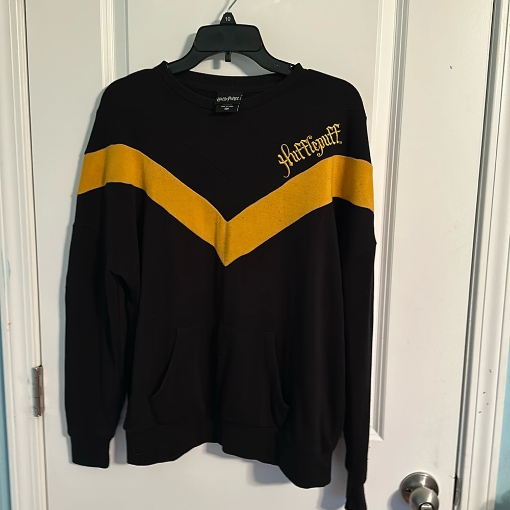 Hufflepuff sweater